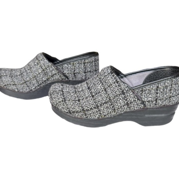Dansko Vegan Women’s Tweed Slip On Clogs Black White Size 7.5-8 (38) - Picture 3 of 10